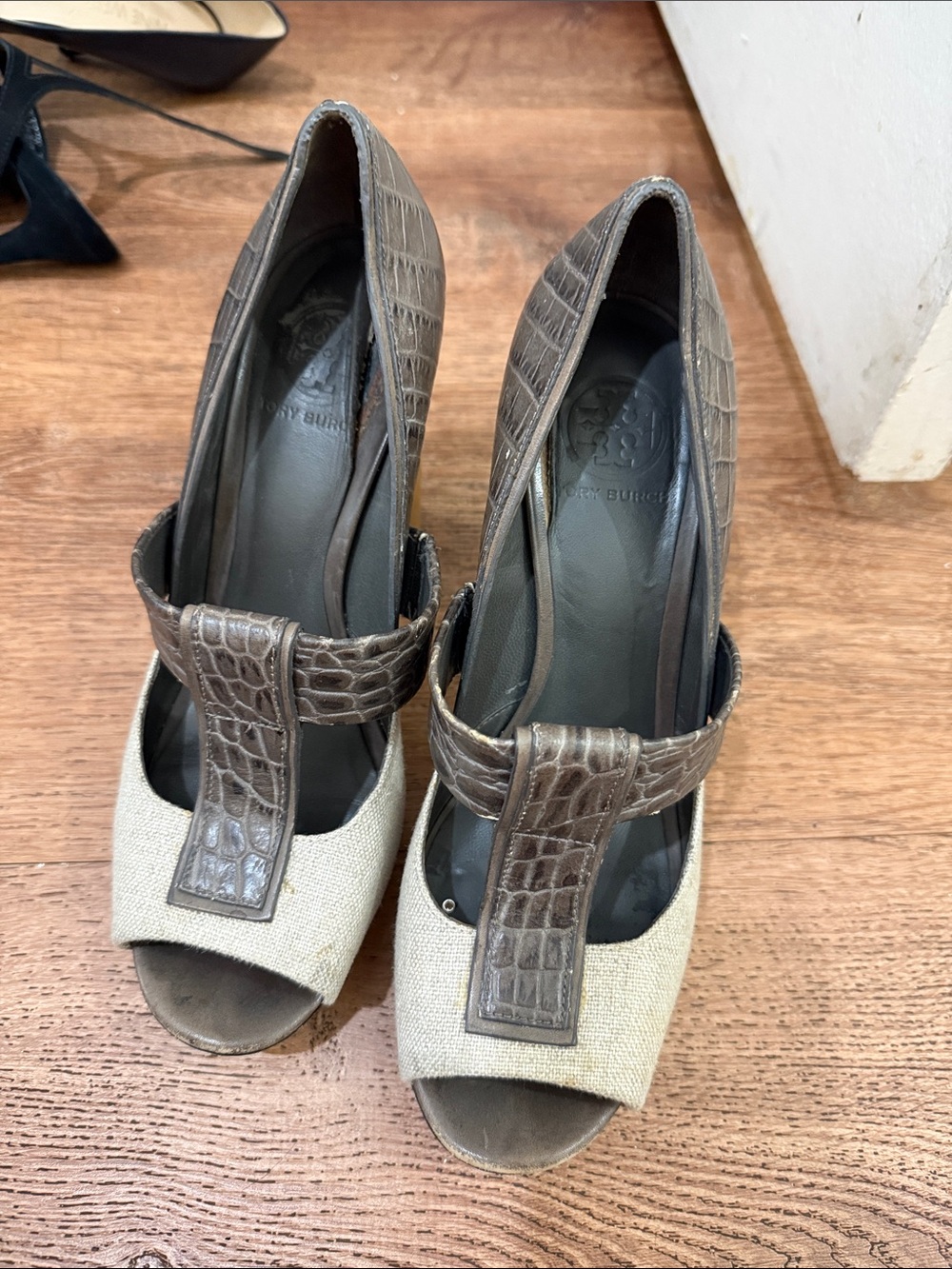 Tory Burch Brown Croc-Embossed Leather and Cream Canvas Peep-Toe Mary Janes